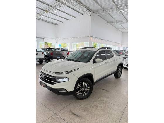 FIAT TORO 2.0 16V TURBO DIESEL FREEDOM 4WD AT9 FIAT TORO 2.0 16V TURBO DIESEL FREEDOM 4WD AT9